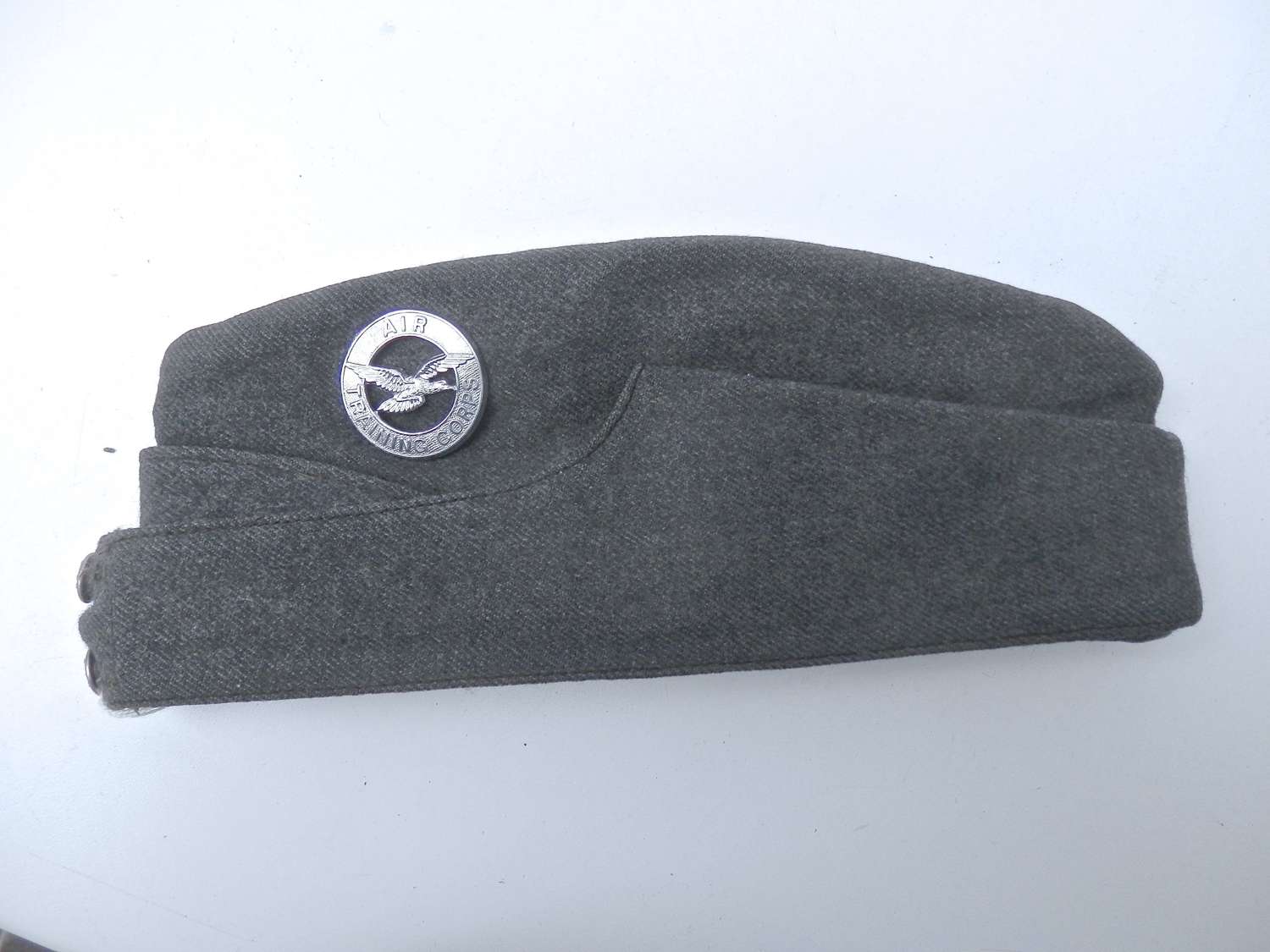 WW2 , atc side cap & badge