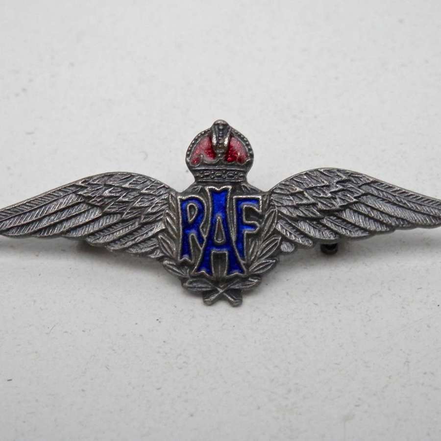 RAF sweetheart badge