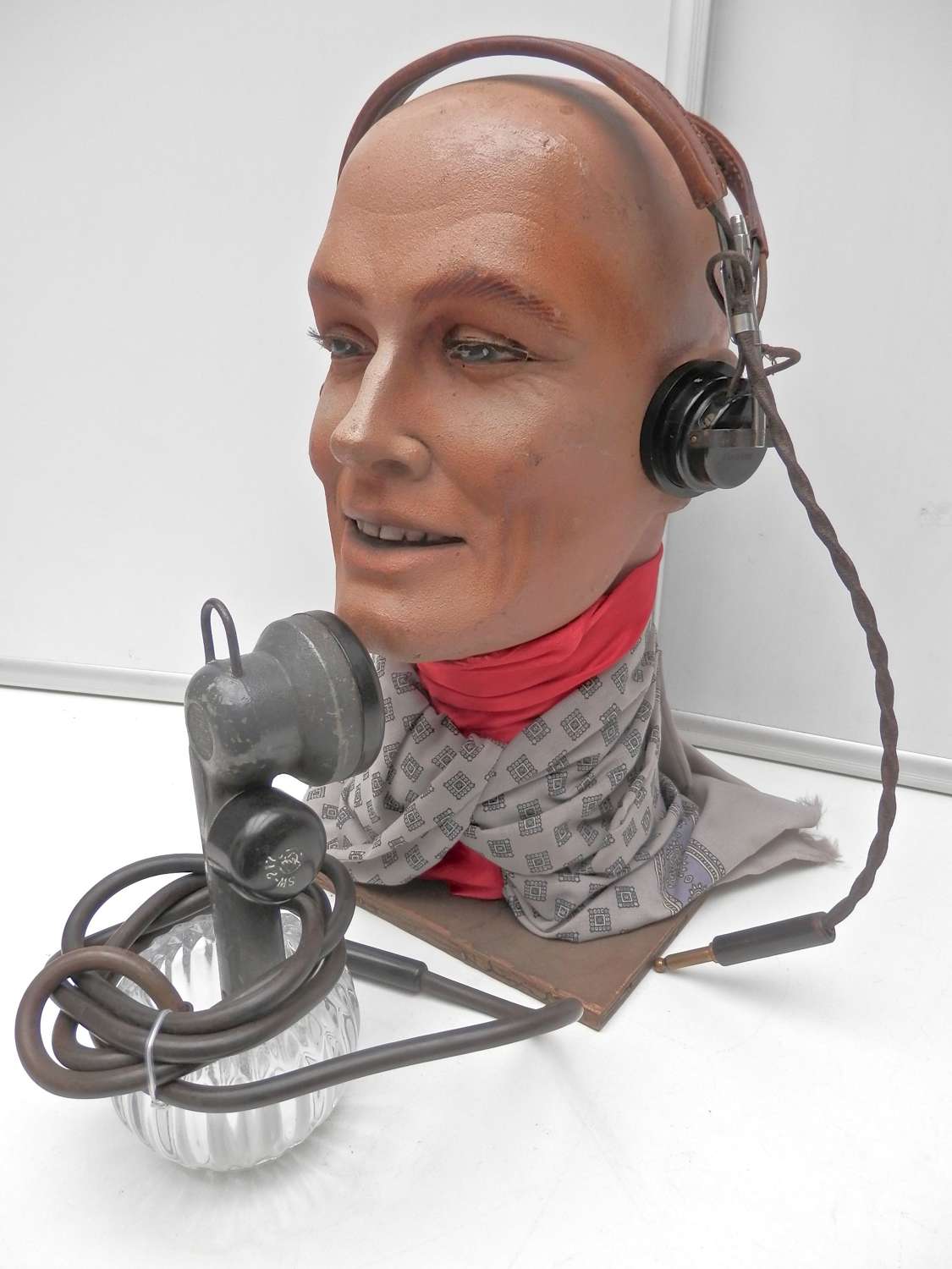 US pilots headset and microphone