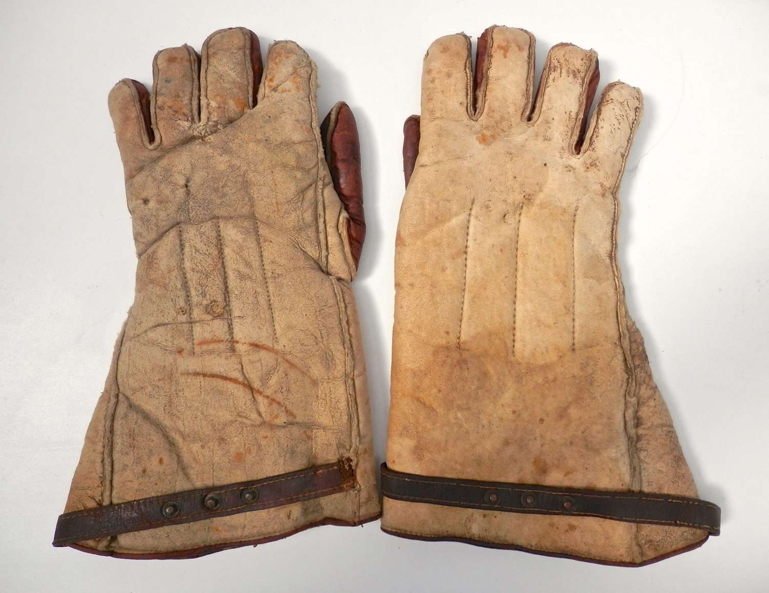 RAF 1940 pattern flying gloves