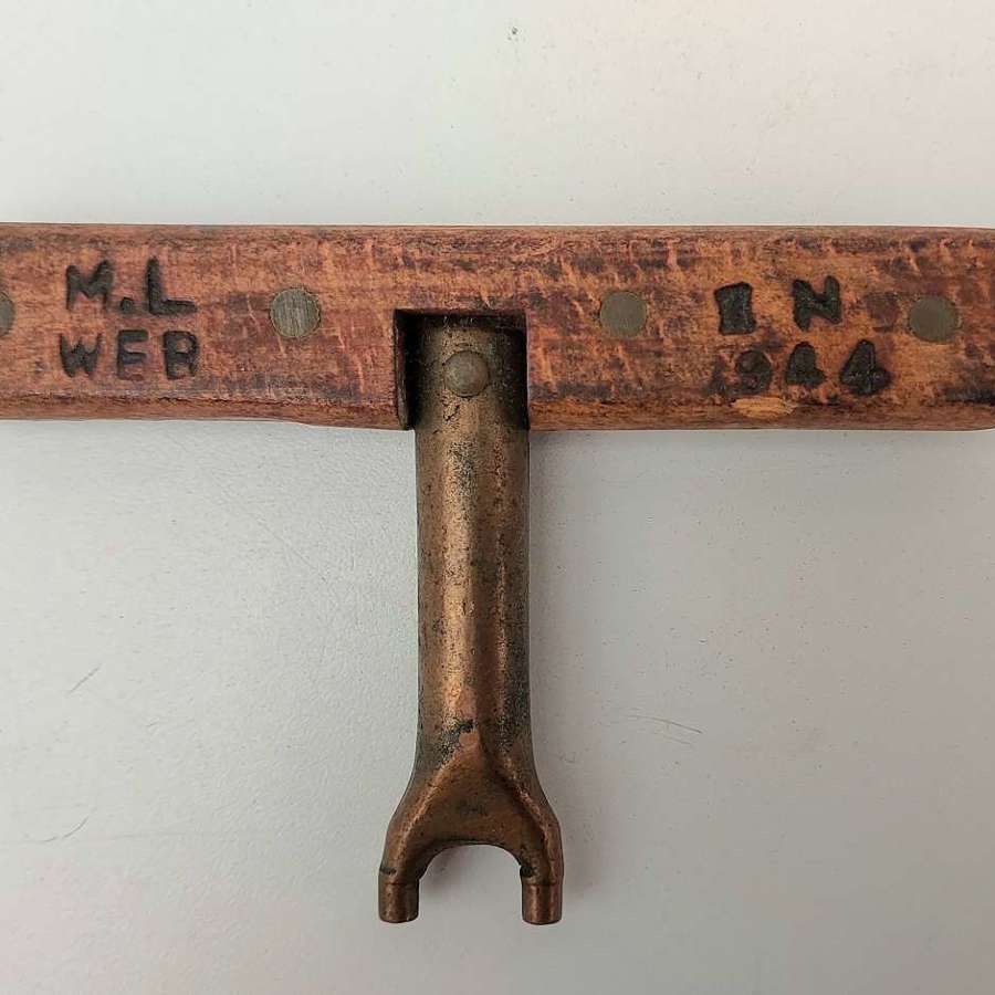 WW2 fuze plug key