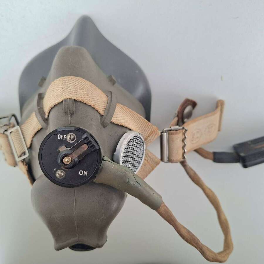 Wartime dated RAF h-type oxygen mask