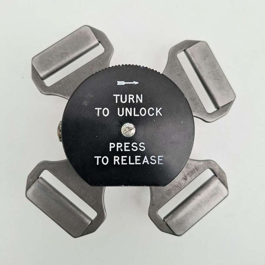 RAF parachute quick release box