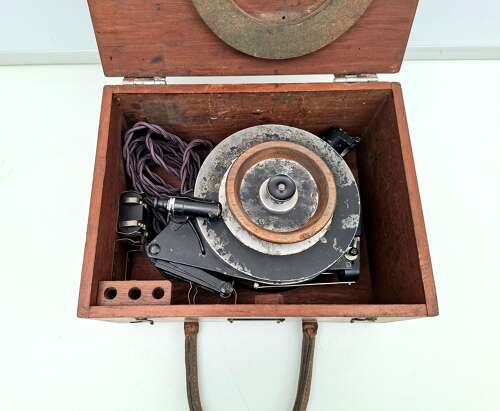 RAF MkVIII bubble sextant in wooden case